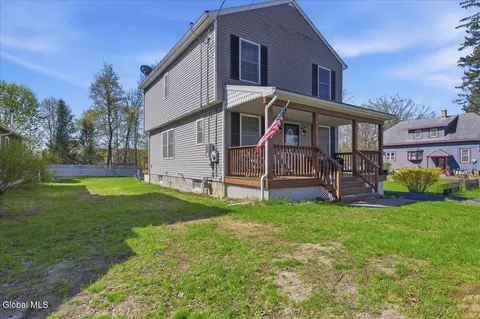 Exterior - 14 Stratton Pl, Delmar, NY 12054 photo 2 of 6
