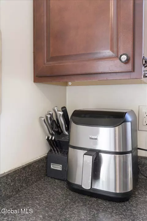 Kitchen - 14 Stratton Pl, Delmar, NY 12054 photo 3 of 3