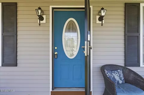 Entry Way - 14 Stratton Pl, Delmar, NY 12054 photo 1 of 2