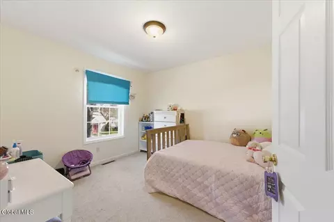 Bedroom - 14 Stratton Pl, Delmar, NY 12054 photo 3 of 5