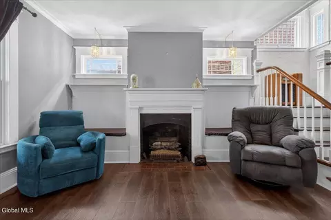 Living - 1110 Waverly Pl, Schenectady, NY 12308 photo 2 of 3