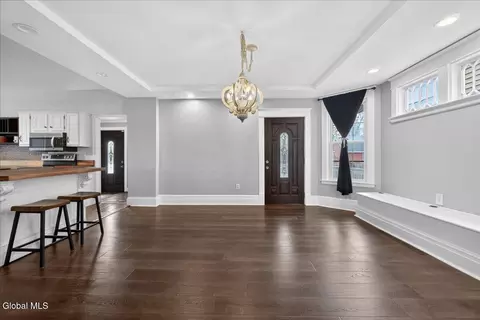 Entry Way - 1110 Waverly Pl, Schenectady, NY 12308 photo 1 of 1