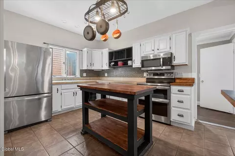 Kitchen - 1110 Waverly Pl, Schenectady, NY 12308 photo 3 of 3