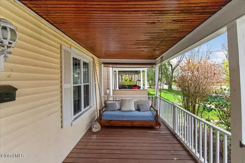 Exterior - 1110 Waverly Pl, Schenectady, NY 12308 photo 3 of 5