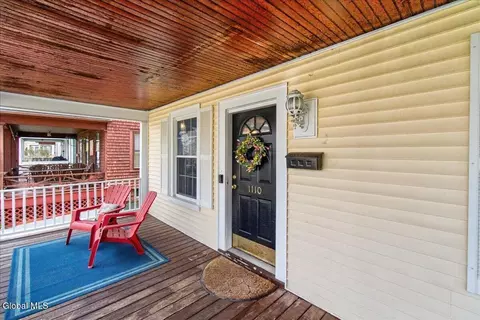 Exterior - 1110 Waverly Pl, Schenectady, NY 12308 photo 2 of 5
