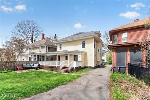 Exterior - 1110 Waverly Pl, Schenectady, NY 12308 photo 4 of 5