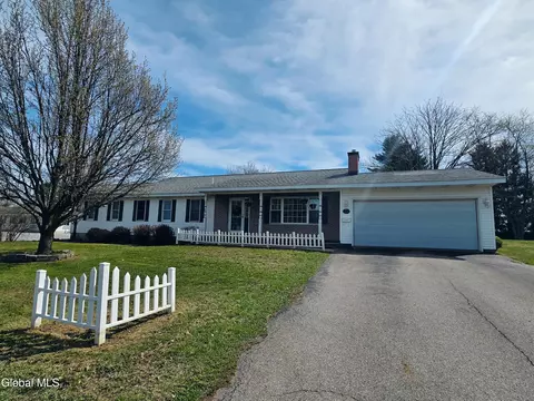 306 Jansen Ave, Johnstown, NY 12095