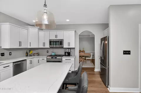 Kitchen - 58 Egmont Ct, Delmar, NY 12054 photo 2 of 5