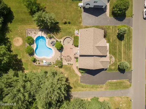 View/Area - 58 Egmont Ct, Delmar, NY 12054 photo 2 of 2