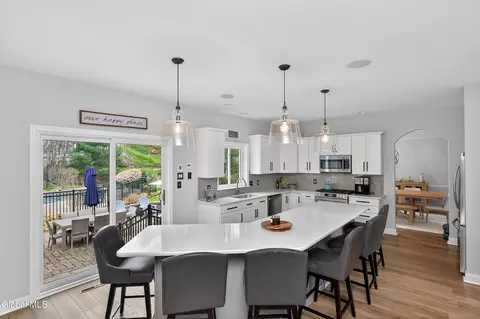 Kitchen - 58 Egmont Ct, Delmar, NY 12054 photo 4 of 5