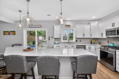 Kitchen - 58 Egmont Ct, Delmar, NY 12054 photo 3 of 5