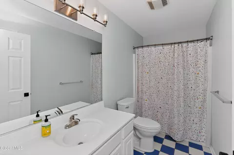 Bath - 58 Egmont Ct, Delmar, NY 12054 photo 2 of 4