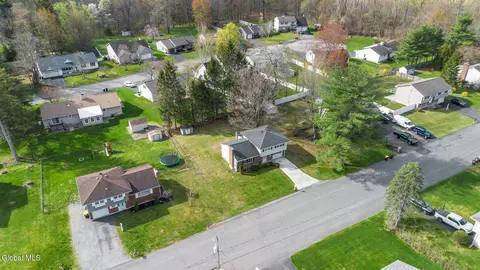 View/Area - 6 St Thomas Ln, Schenectady, NY 12304 photo 4 of 4