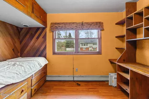 Bedroom - 6 St Thomas Ln, Schenectady, NY 12304 photo 5 of 6