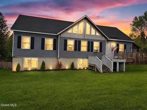 120 Krumkill Rd, Albany, NY 12208