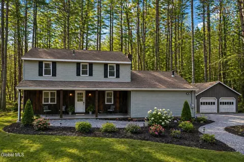 1011 Middleline Rd, Ballston Spa, NY 12020
