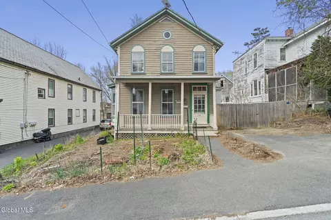 21 Lansing Ave, Troy, NY 12180