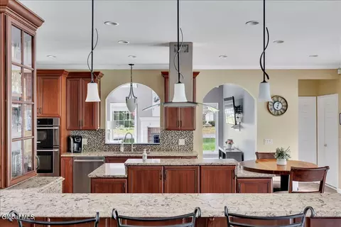 Kitchen - 26 Timberwick Dr, Halfmoon, NY 12065 photo 4 of 4