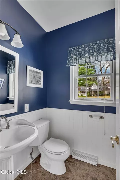 Bath - 26 Timberwick Dr, Halfmoon, NY 12065 photo 1 of 11
