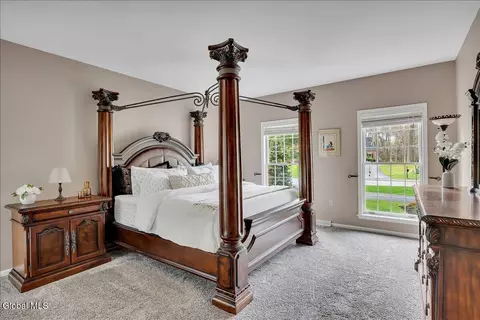 Bedroom - 26 Timberwick Dr, Halfmoon, NY 12065 photo 1 of 8