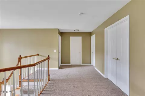 Entry Way - 26 Timberwick Dr, Halfmoon, NY 12065 photo 4 of 6