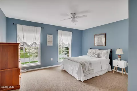 Bedroom - 26 Timberwick Dr, Halfmoon, NY 12065 photo 6 of 8