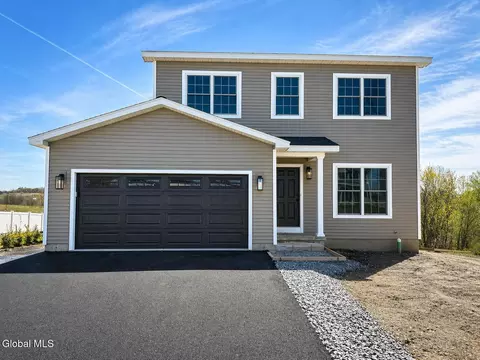 65 Broadway Ext, Amsterdam, NY 12010