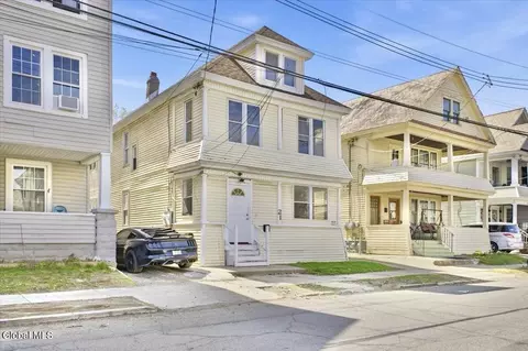 Exterior - 21 Hawk St, Schenectady, NY 12307 photo 2 of 4