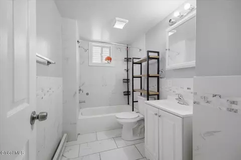 Bath - 21 Hawk St, Schenectady, NY 12307 photo 1 of 2
