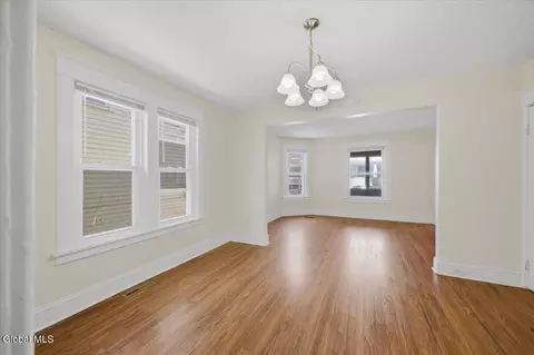 Living - 21 Hawk St, Schenectady, NY 12307 photo 4 of 7