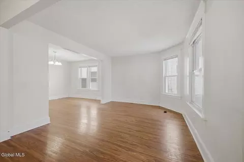 Living - 21 Hawk St, Schenectady, NY 12307 photo 1 of 7