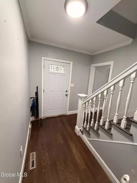 Entry Way - 1025 Hegeman St, Schenectady, NY 12306 photo 2 of 6