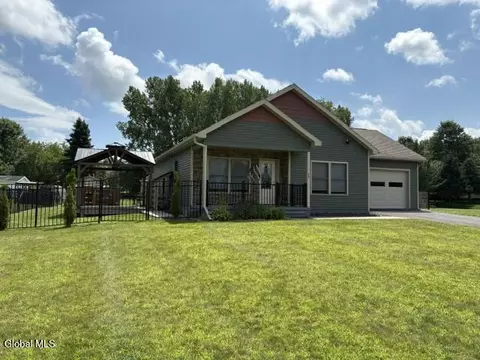 68 Slate Valley Dr, Granville, NY 12832