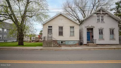 1509 15th St, Troy, NY 12180