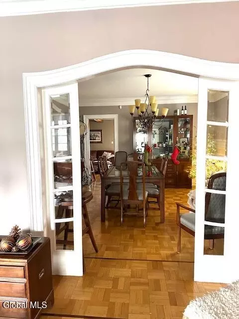 Dining - 843 Wright Ave, Schenectady, NY 12309 photo 1 of 2