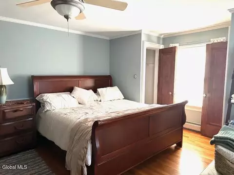 Bedroom - 843 Wright Ave, Schenectady, NY 12309 photo 2 of 4