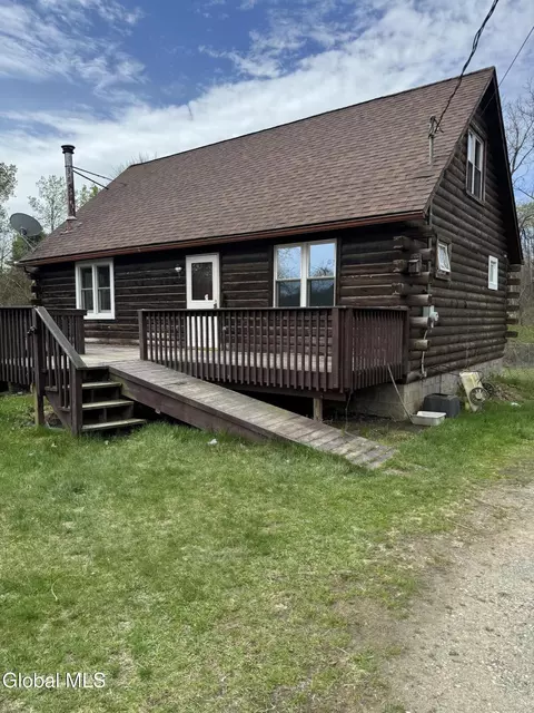 885 S Schodack Rd, Castleton On Hudson, NY 12033