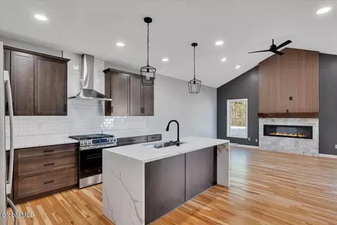 Kitchen - 105 Diamond Pl, Schenectady, NY 12306 photo 1 of 4