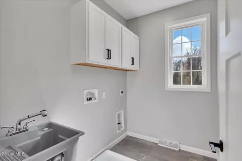 Other - 105 Diamond Pl, Schenectady, NY 12306 photo 9 of 20