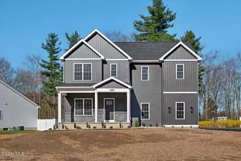 105 Diamond Pl, Schenectady, NY 12306