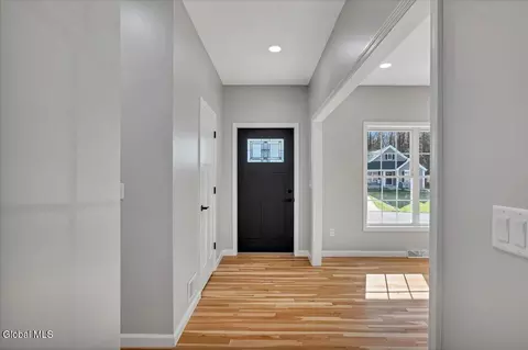 Entry Way - 105 Diamond Pl, Schenectady, NY 12306 photo 1 of 9