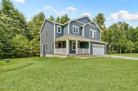 6 Pine Bark Pl, Saratoga Springs, NY 12866