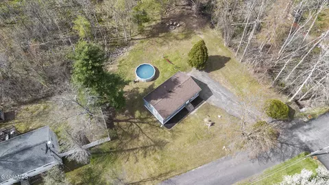 79 S Amherst Ave, Schenectady, NY 12304