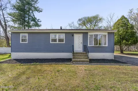 79 S Amherst Ave, Schenectady, NY 12304
