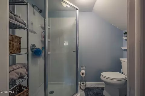 Bath - 38 1st Ave, Broadalbin, NY 12025 photo 3 of 4