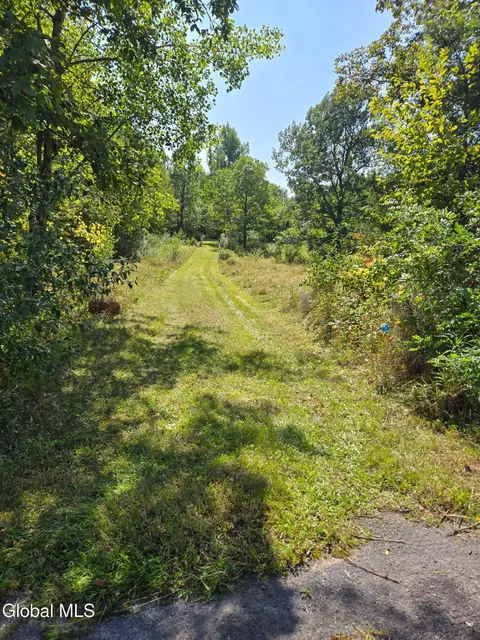 189 Sutton Rd, Cornwallville, NY 12418 photo 3