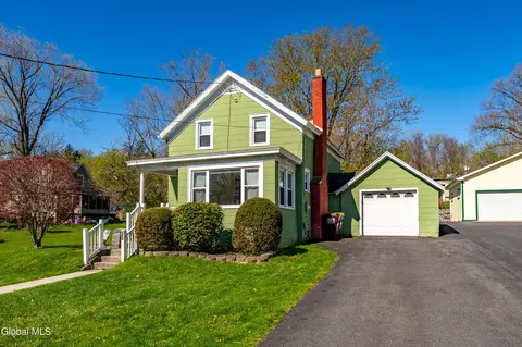 323 S Main St, Mechanicville, NY 12118