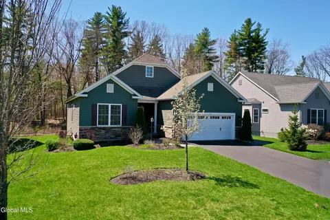 9 Linden Park Dr, Clifton Park, NY 12065