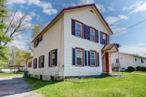 18 W Main St, Nelliston, NY 13410