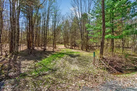 155 Thistle Hill Rd, Petersburgh, NY 12138